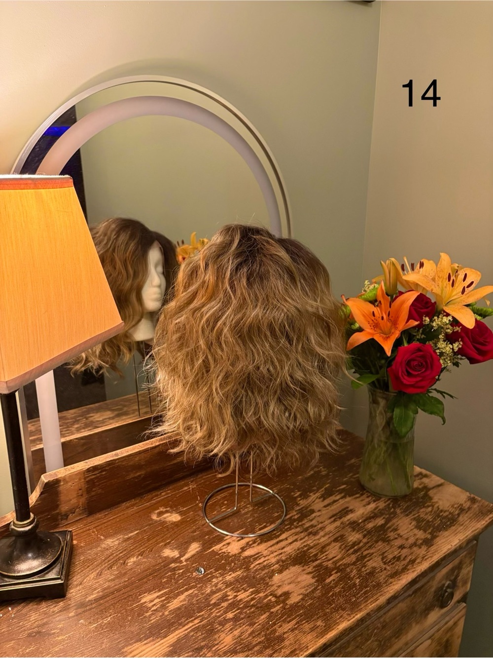 Blonde Wavy Women’s Wig - Natural Light Blonde